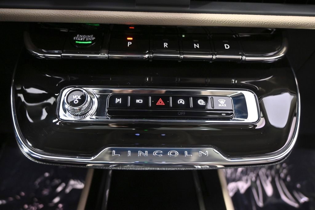 New 2026 Lincoln Corsair Reserve w/ Jet Appearance Package image 31