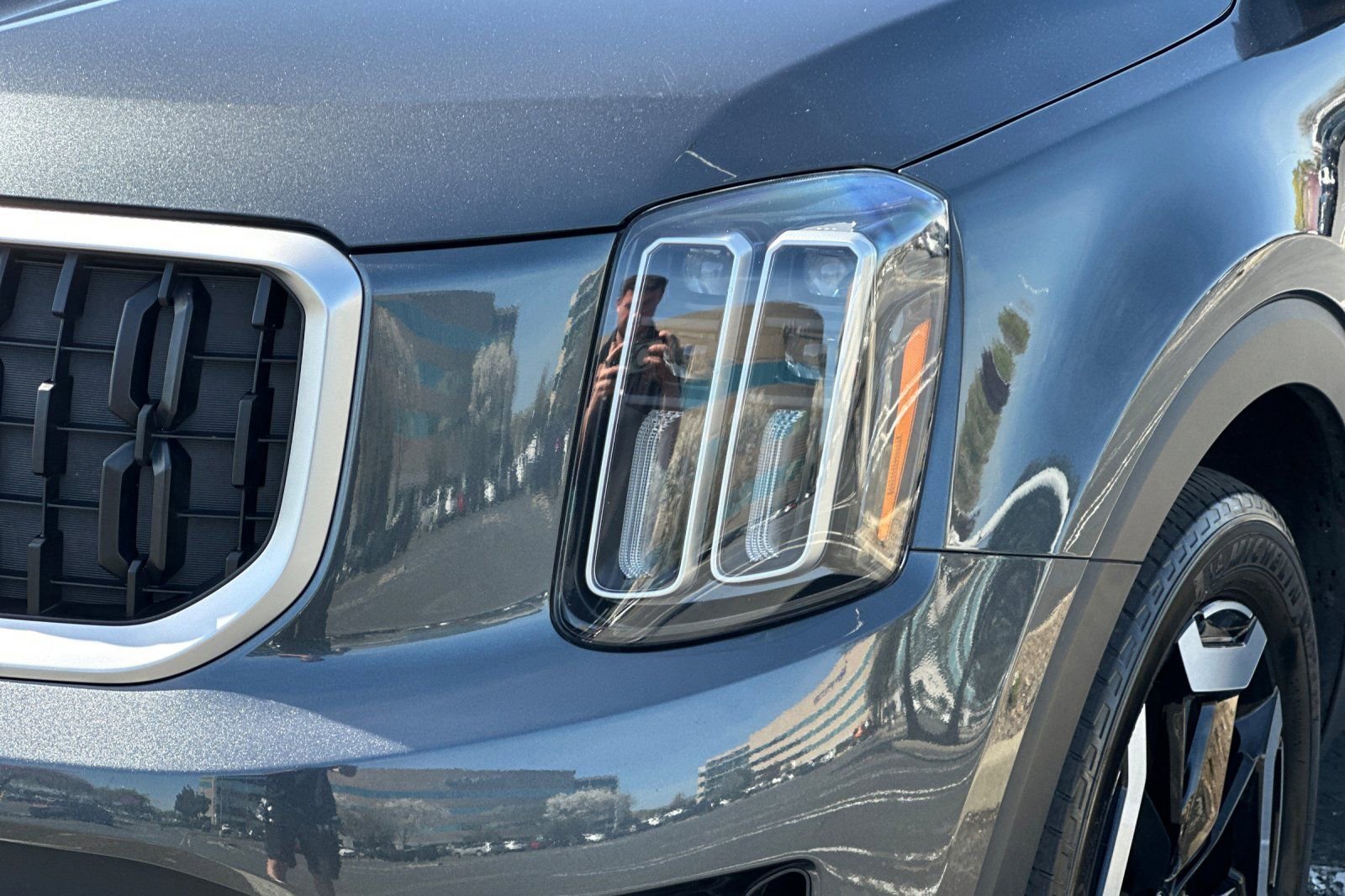 Used 2024 Kia Telluride EX image 56