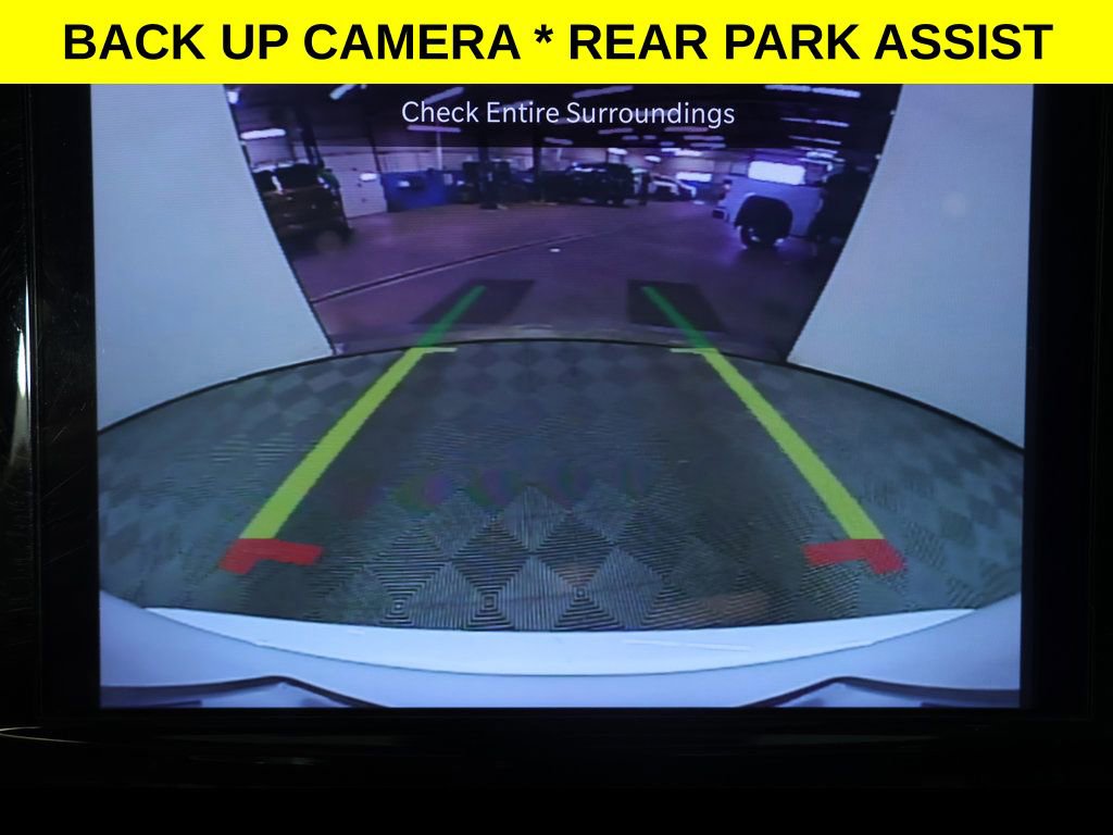 Used 2025 Chrysler Pacifica Select FWD image 5