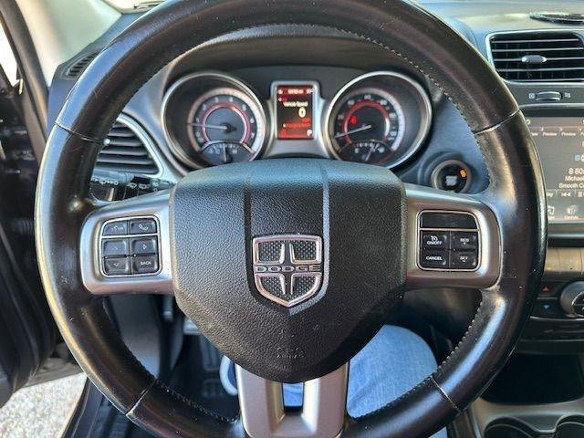 Used 2019 Dodge Journey Crossroad w/ Mopar All Weather Group FWD image 23
