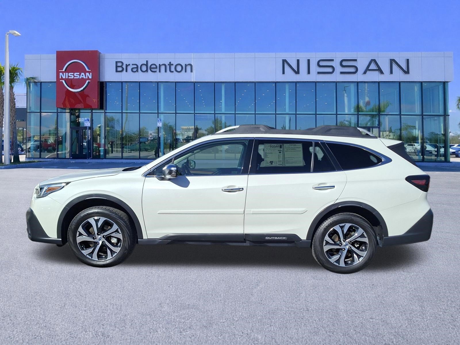 Used 2022 Subaru Outback Touring image 8