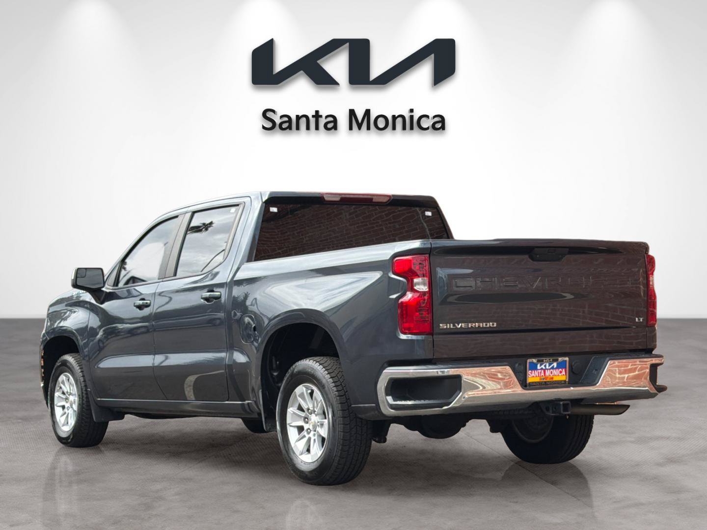 Used 2022 Chevrolet Silverado 1500 LT RWD image 4