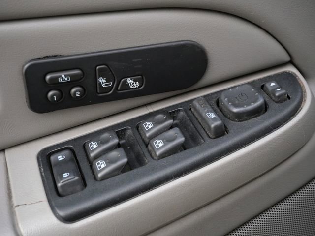 Used 2004 Chevrolet Silverado 3500 4x4 Crew Cab w/ Heavy-Duty Power Package image 9