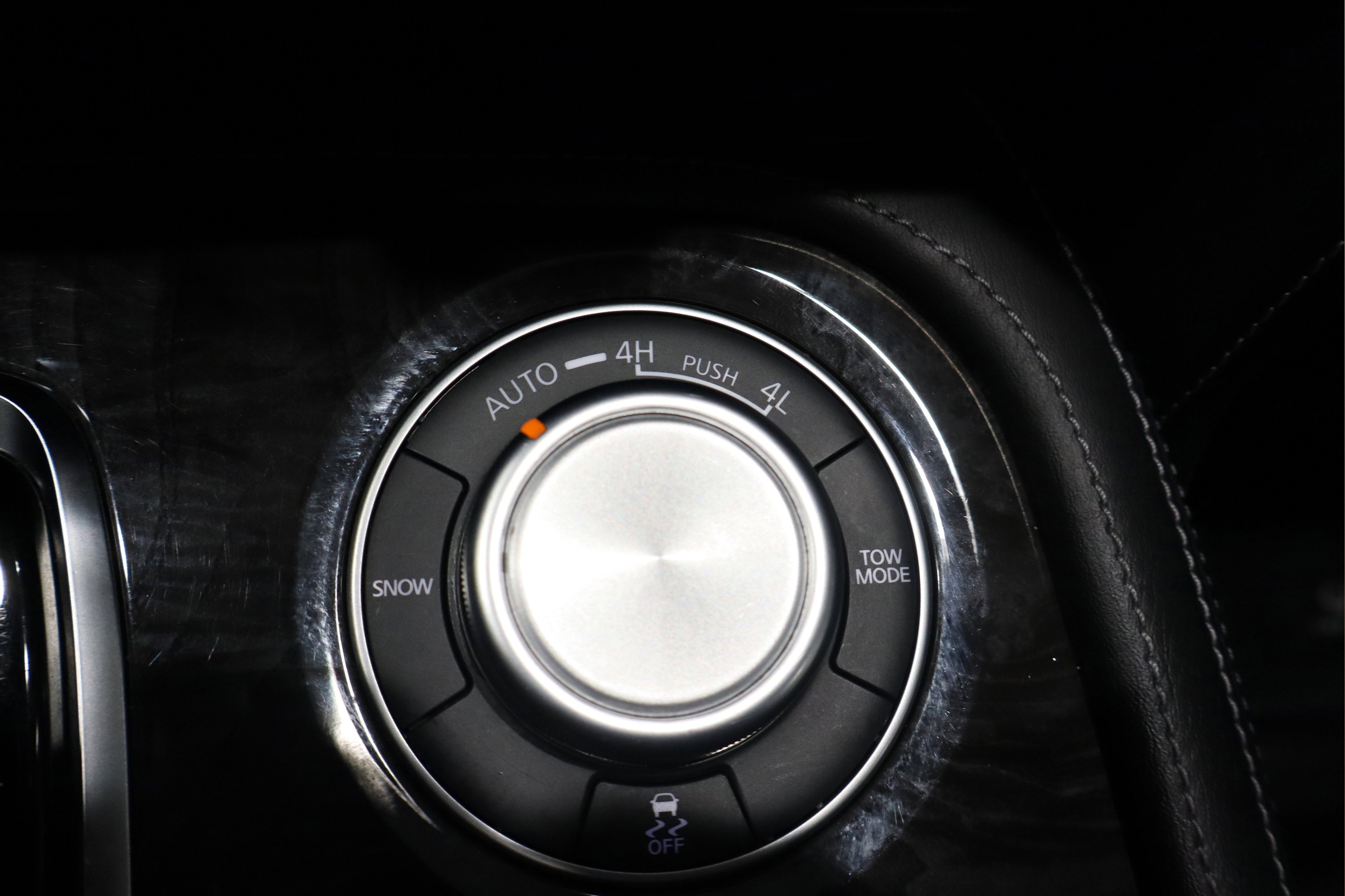 Used 2024 INFINITI QX80 Luxe image 23