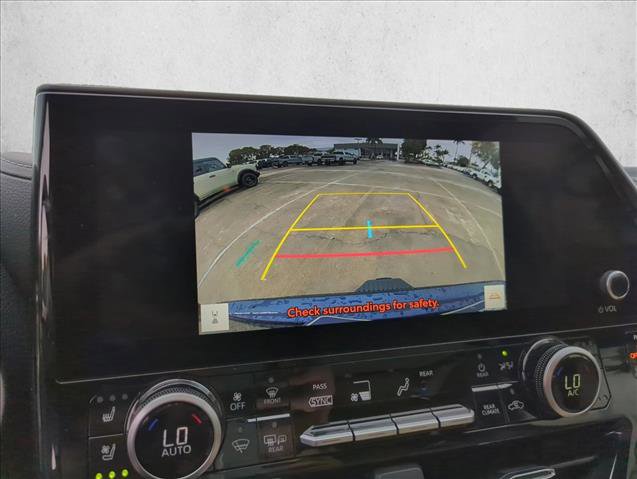 Used 2024 Toyota Highlander Limited image 13