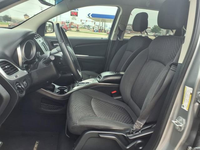 Used 2017 Dodge Journey SE w/ Flexible Seating Group FWD image 17
