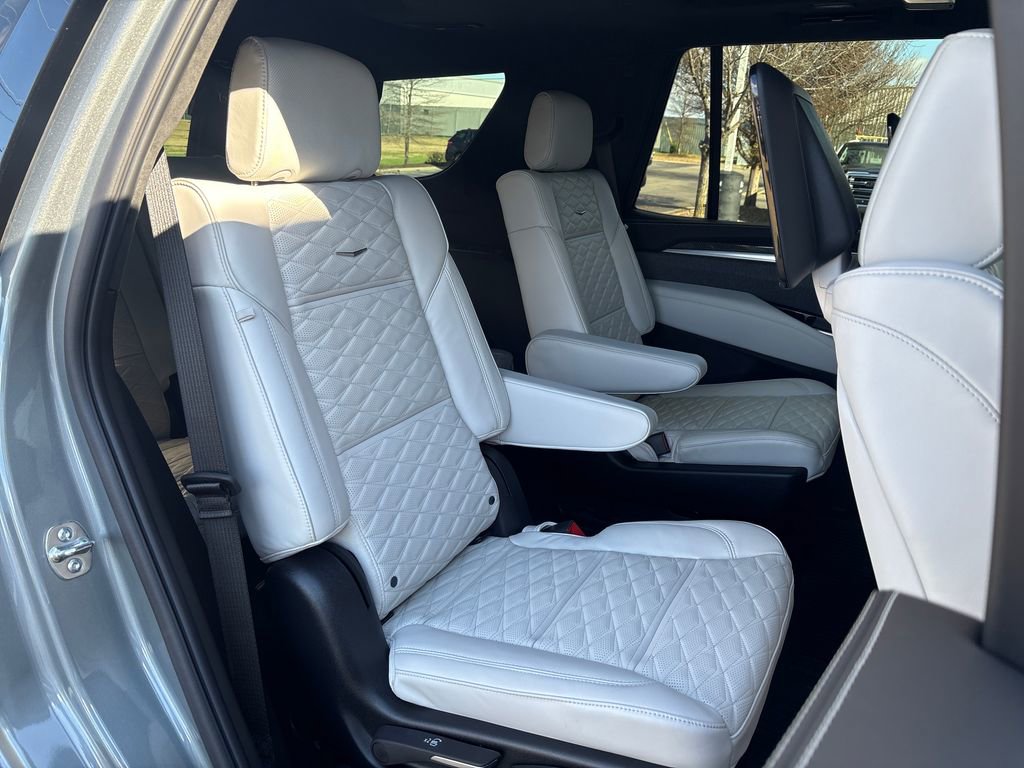 New 2026 Cadillac Escalade V w/ LPO, Floor Liner Package image 59