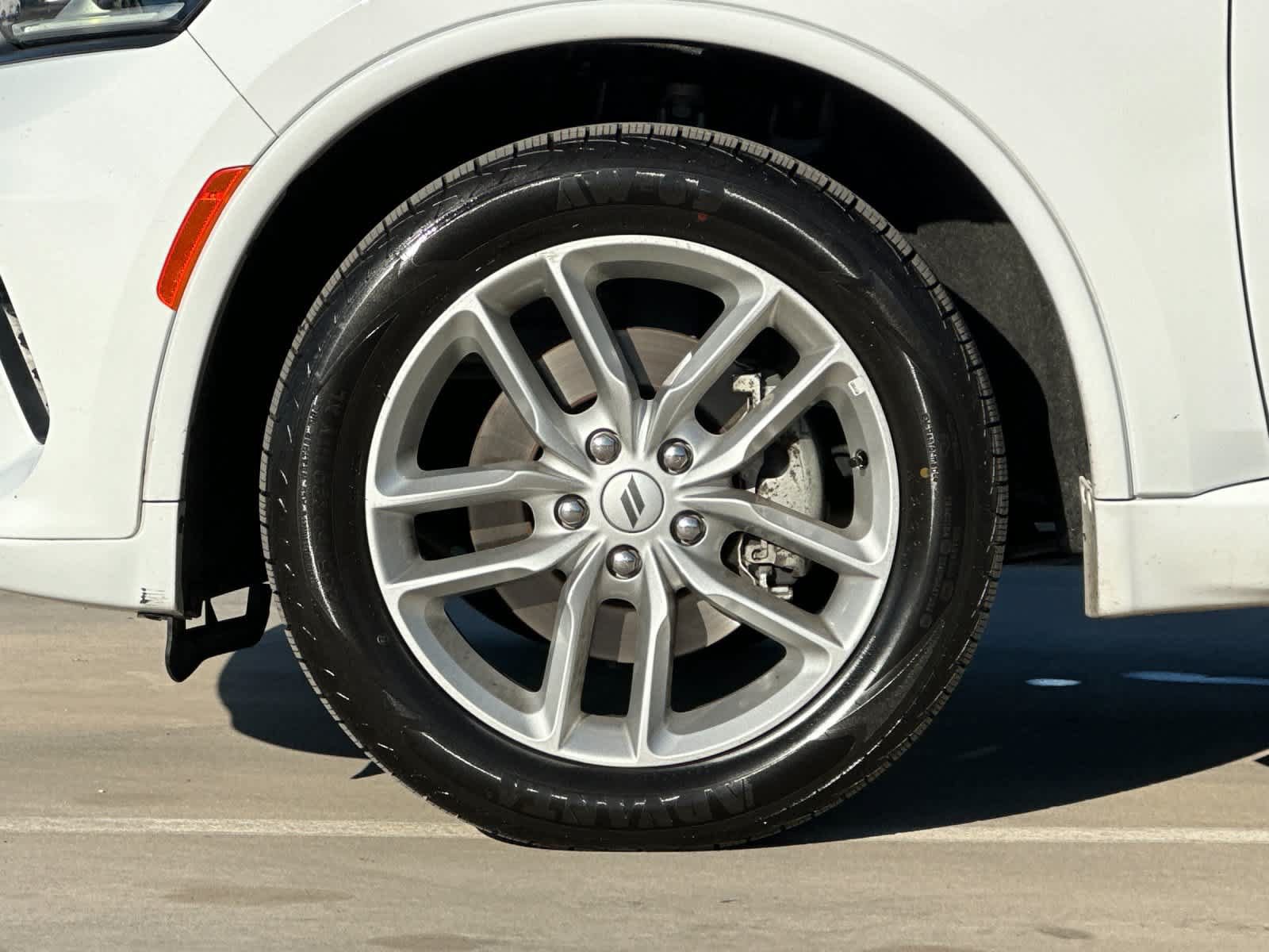 Used 2025 Dodge Durango GT AWD/4WD image 29