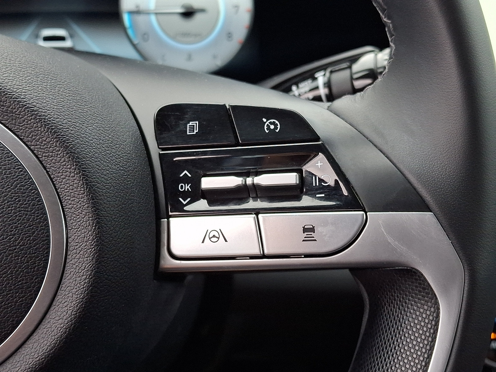 Certified 2023 Hyundai Elantra SEL w/ Convenience Package FWD image 23