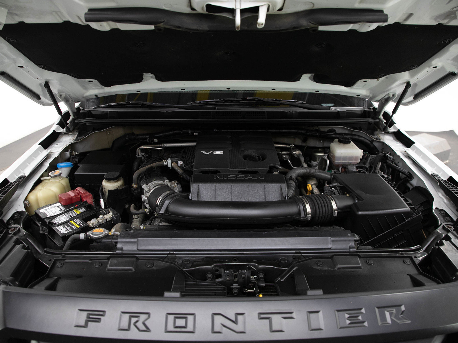 Used 2022 Nissan Frontier S w/ Technology Package AWD/4WD image 29