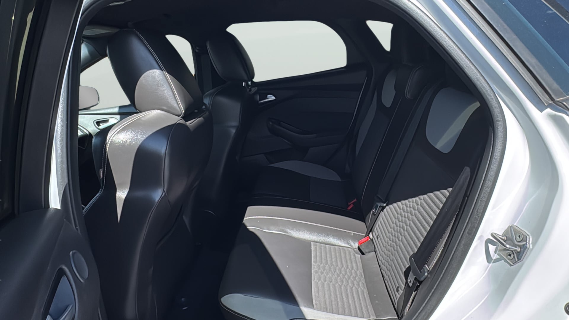 Used 2013 Ford Focus ST FWD image 33