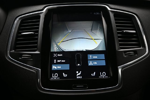 Used 2020 Volvo XC90 T6 Momentum AWD/4WD image 15