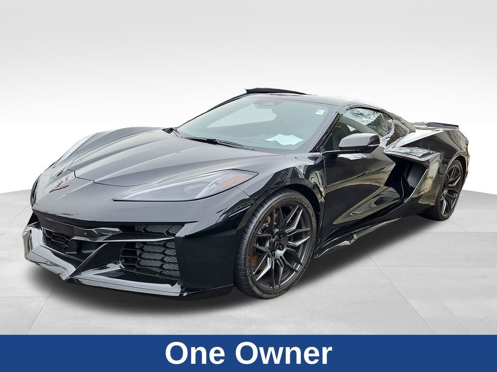 Used 2024 Chevrolet Corvette Z06 image 3