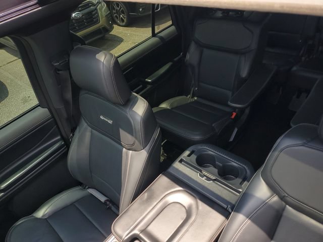 Used 2025 Ford Expedition Platinum w/ Stealth Appearance Package AWD/4WD image 36
