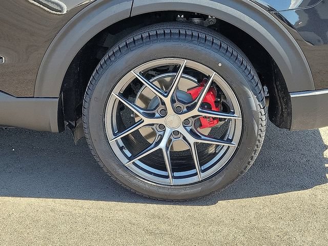 Used 2025 Ford Explorer ST RWD image 10