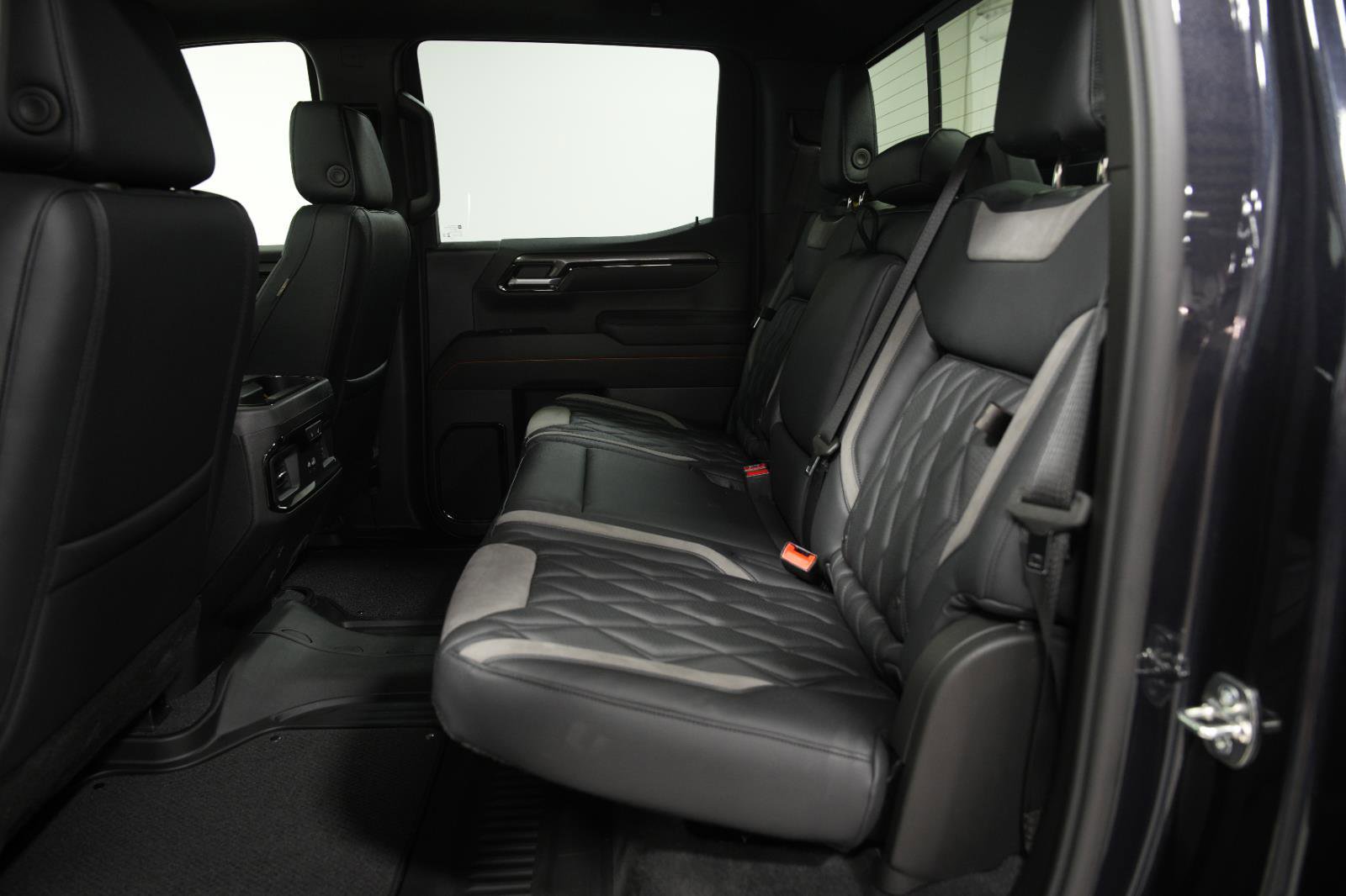 New 2026 GMC Sierra 1500 AT4 w/ AT4 Premium Package image 25