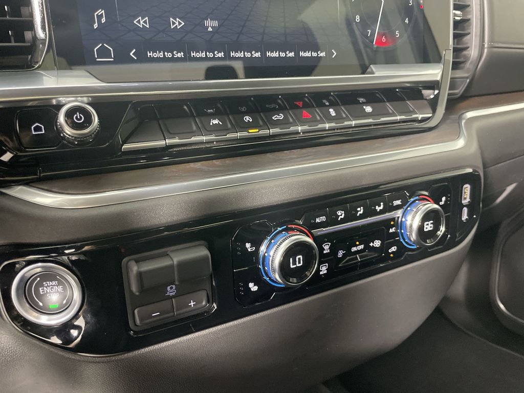 Used 2025 GMC Sierra 1500 SLT image 17