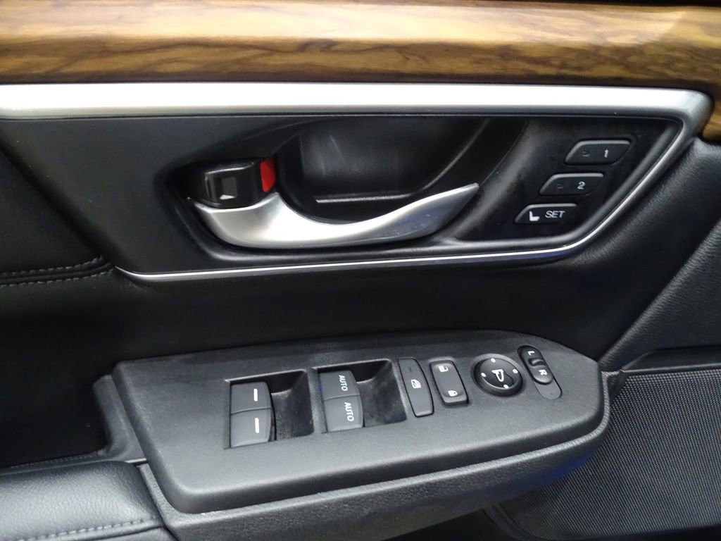 Used 2021 Honda CR-V Touring image 18