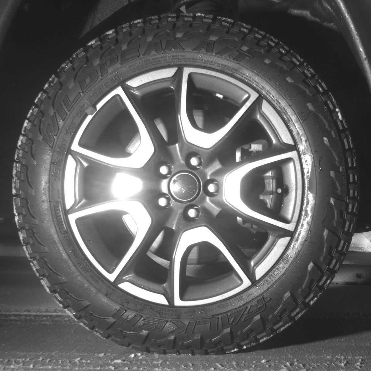 Used 2025 Jeep Compass Trailhawk image 13