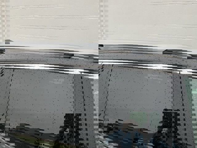 Used 2024 GMC Terrain SLT image 11