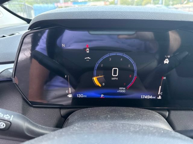 Used 2025 Chevrolet TrailBlazer LT w/ Convenience Package FWD image 14
