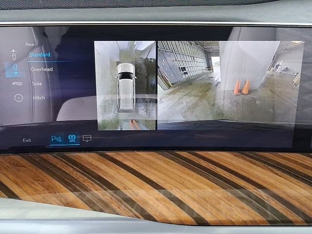 New 2026 Cadillac Escalade ESV Platinum Sport AWD/4WD image 15