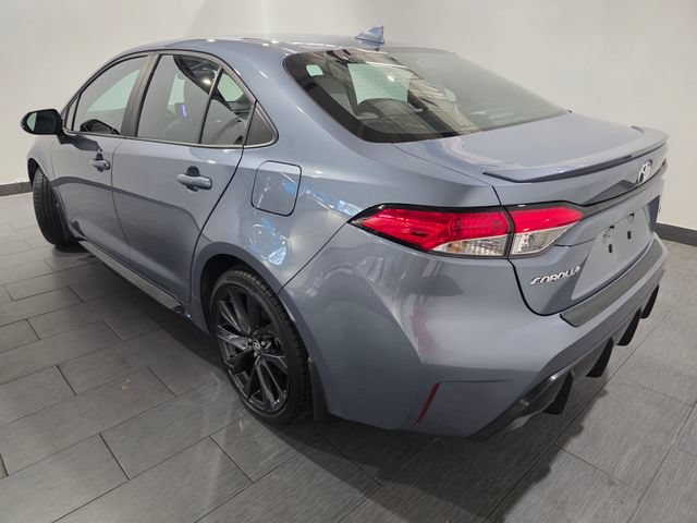 Used 2024 Toyota Corolla SE FWD image 3
