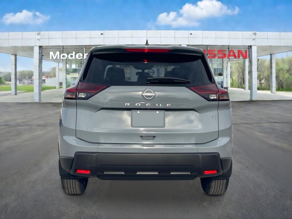 New 2027 Nissan Rogue SV FWD image 4