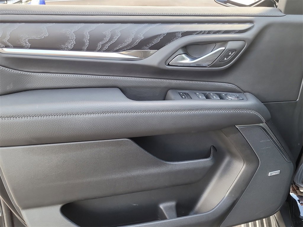 Used 2024 GMC Yukon XL Denali w/ Denali Reserve Package image 16