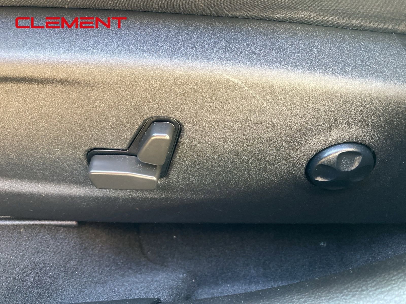 Used 2021 Chrysler 300 Touring image 43