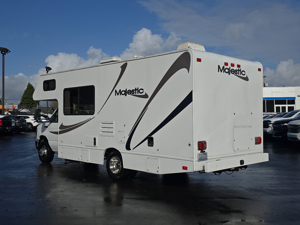 Used 2011 Ford E-350 and Econoline 350 Super Duty w/ Payload Pkg image 4