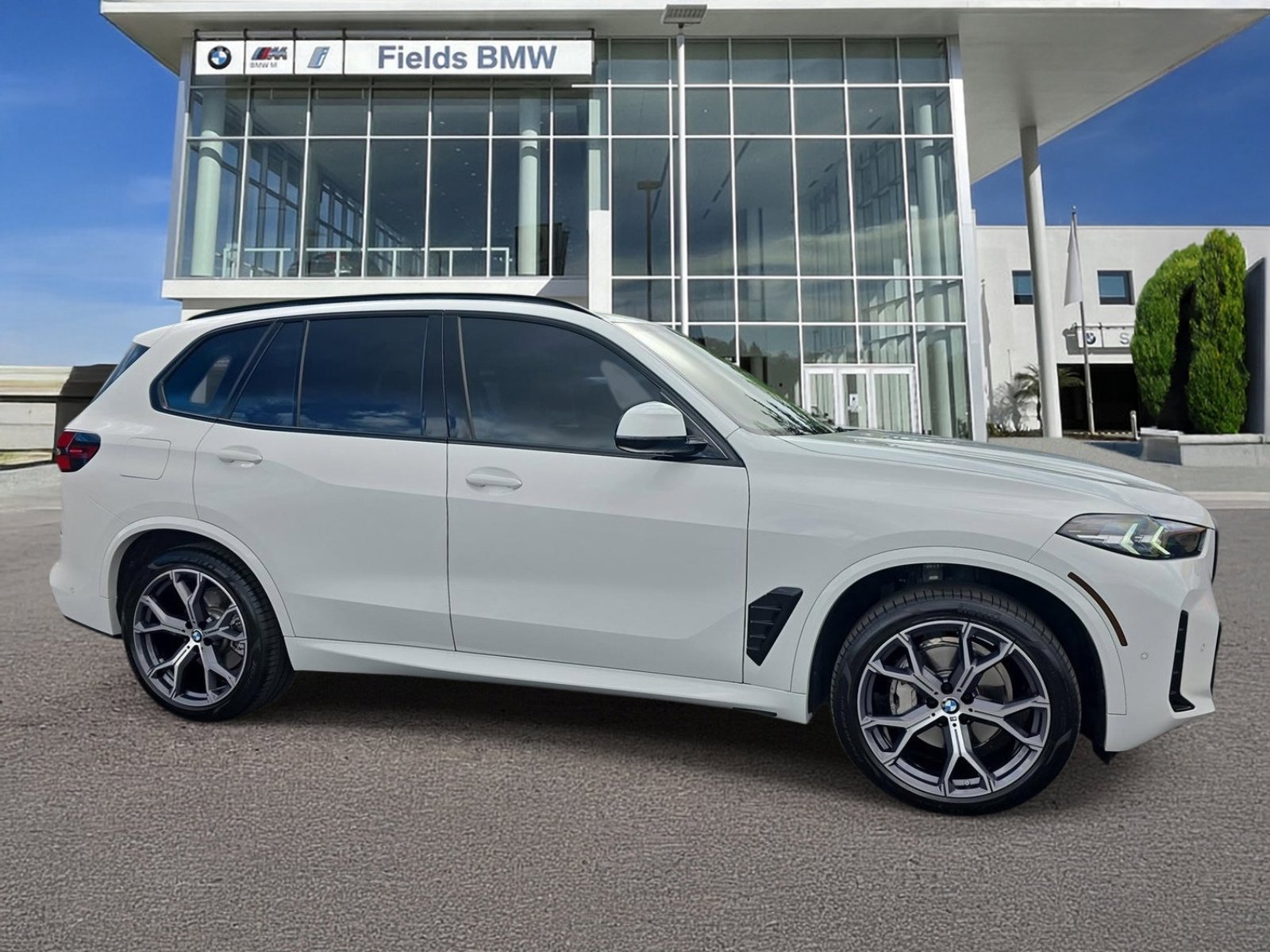 Used 2024 BMW X5 sDrive40i w/ M Sport Package