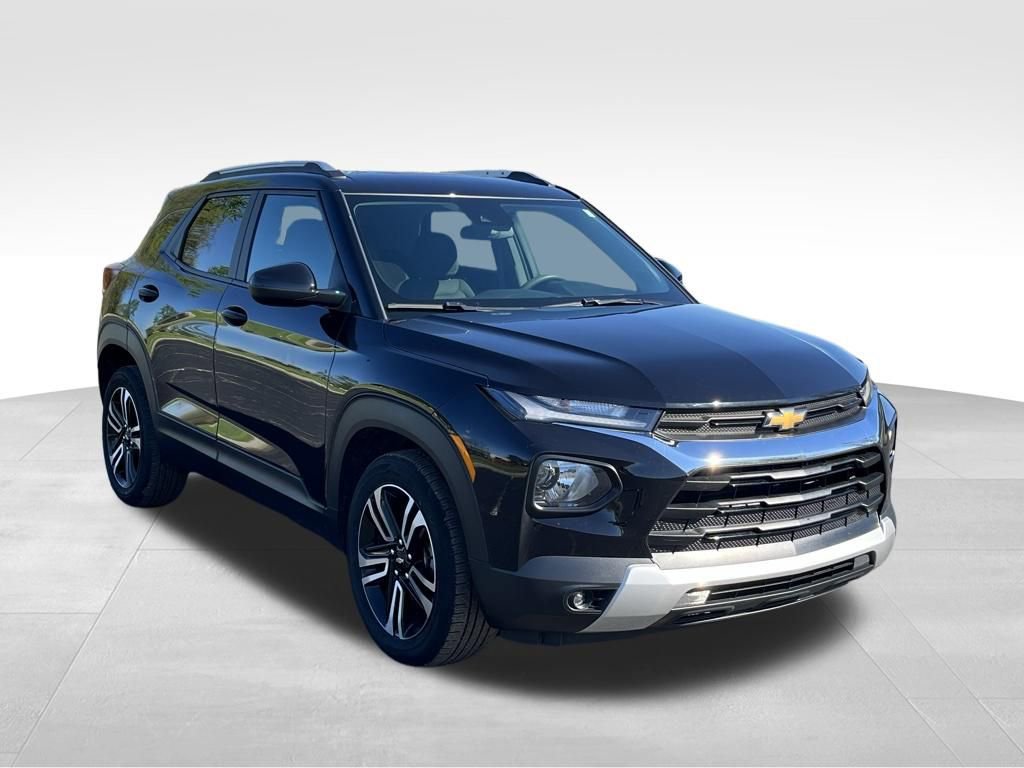 Used 2023 Chevrolet TrailBlazer LT FWD image 1
