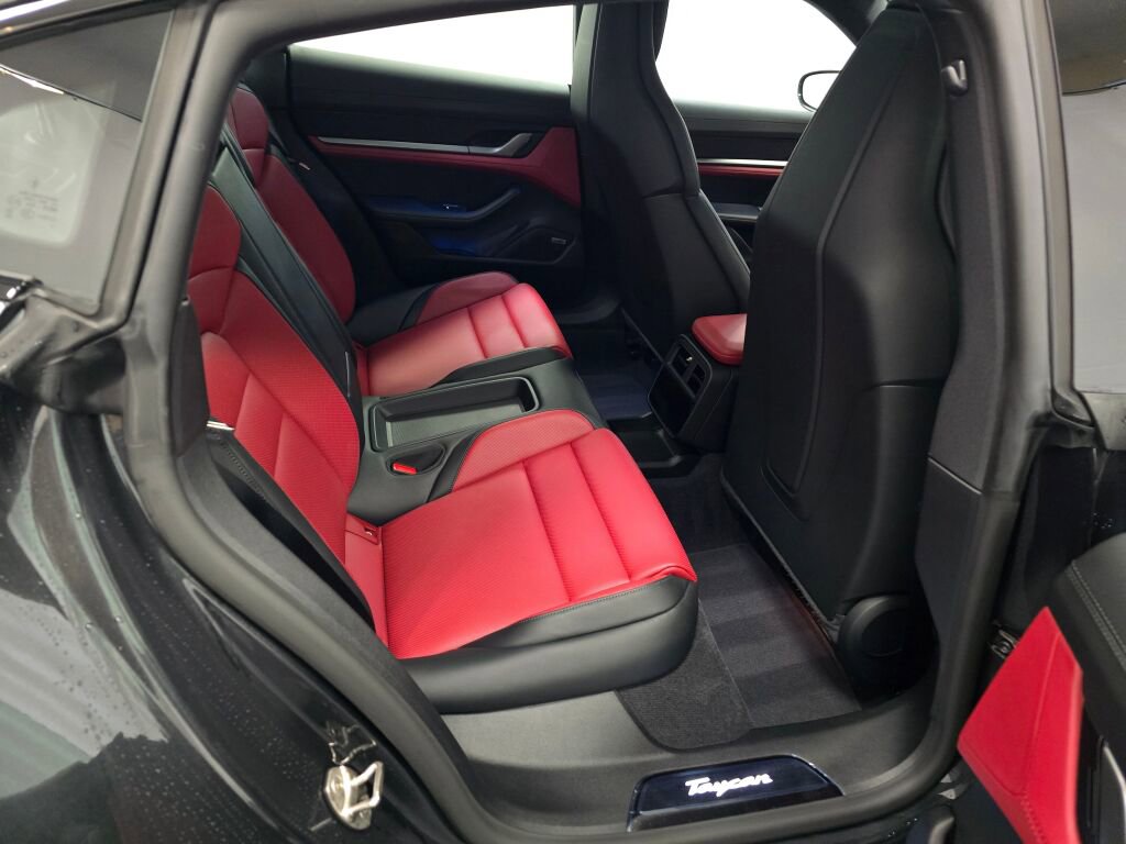 New 2025 Porsche Taycan 4S image 21