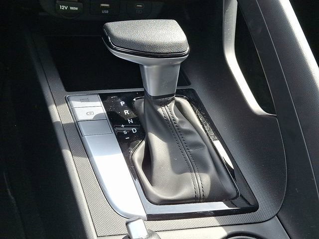 Certified 2026 Hyundai Elantra SE FWD image 14