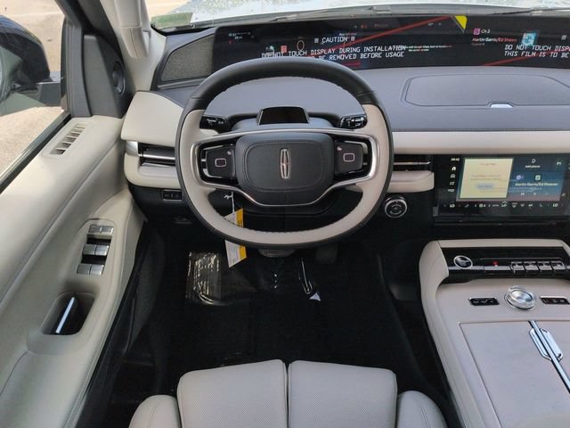 New 2026 Lincoln Navigator L Reserve AWD/4WD image 16
