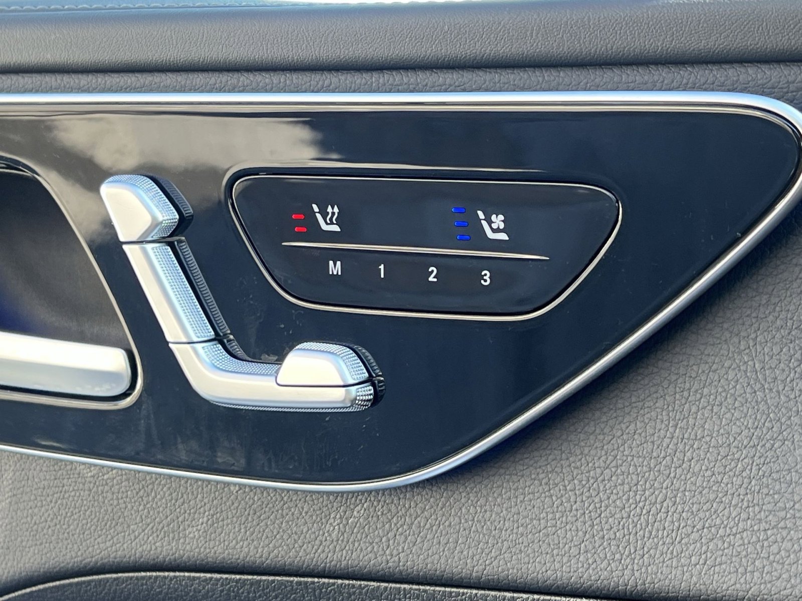 Used 2024 Mercedes-Benz C 43 AMG C 43 AMG image 35