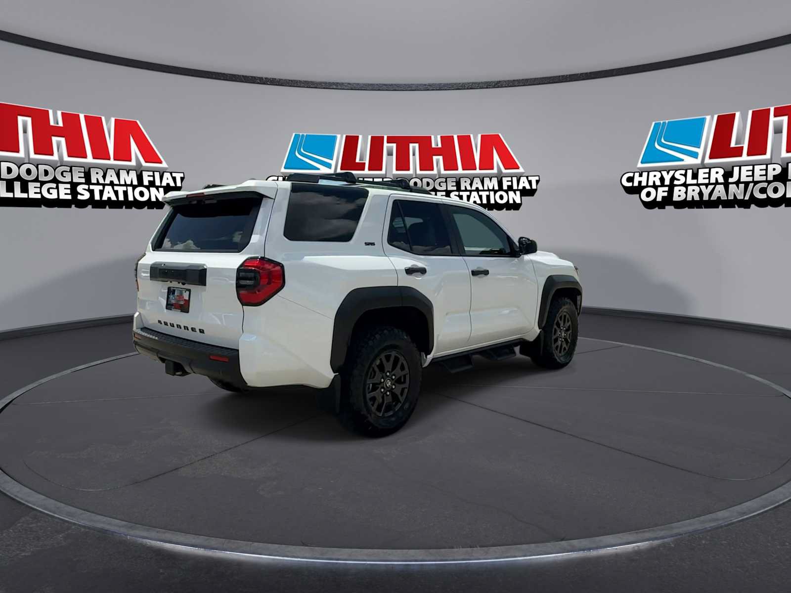 Used 2026 Toyota 4Runner SR5 AWD/4WD image 8
