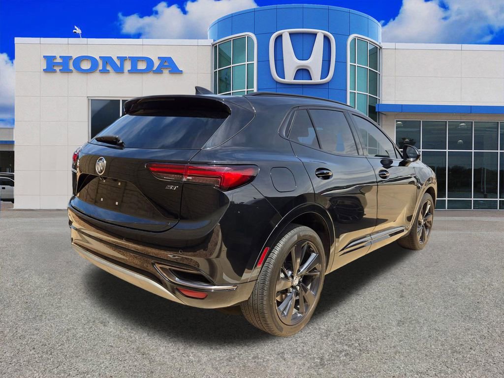 Used 2023 Buick Envision Essence w/ Sport Touring Package image 2