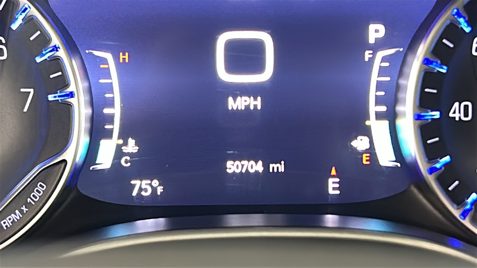 Used 2024 Chrysler Pacifica Touring-L FWD image 21