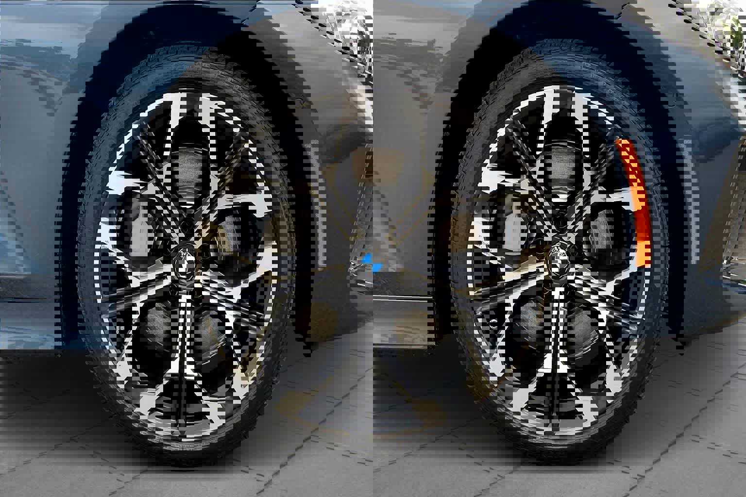 New 2025 BMW 330i Sedan w/ Premium Package image 11