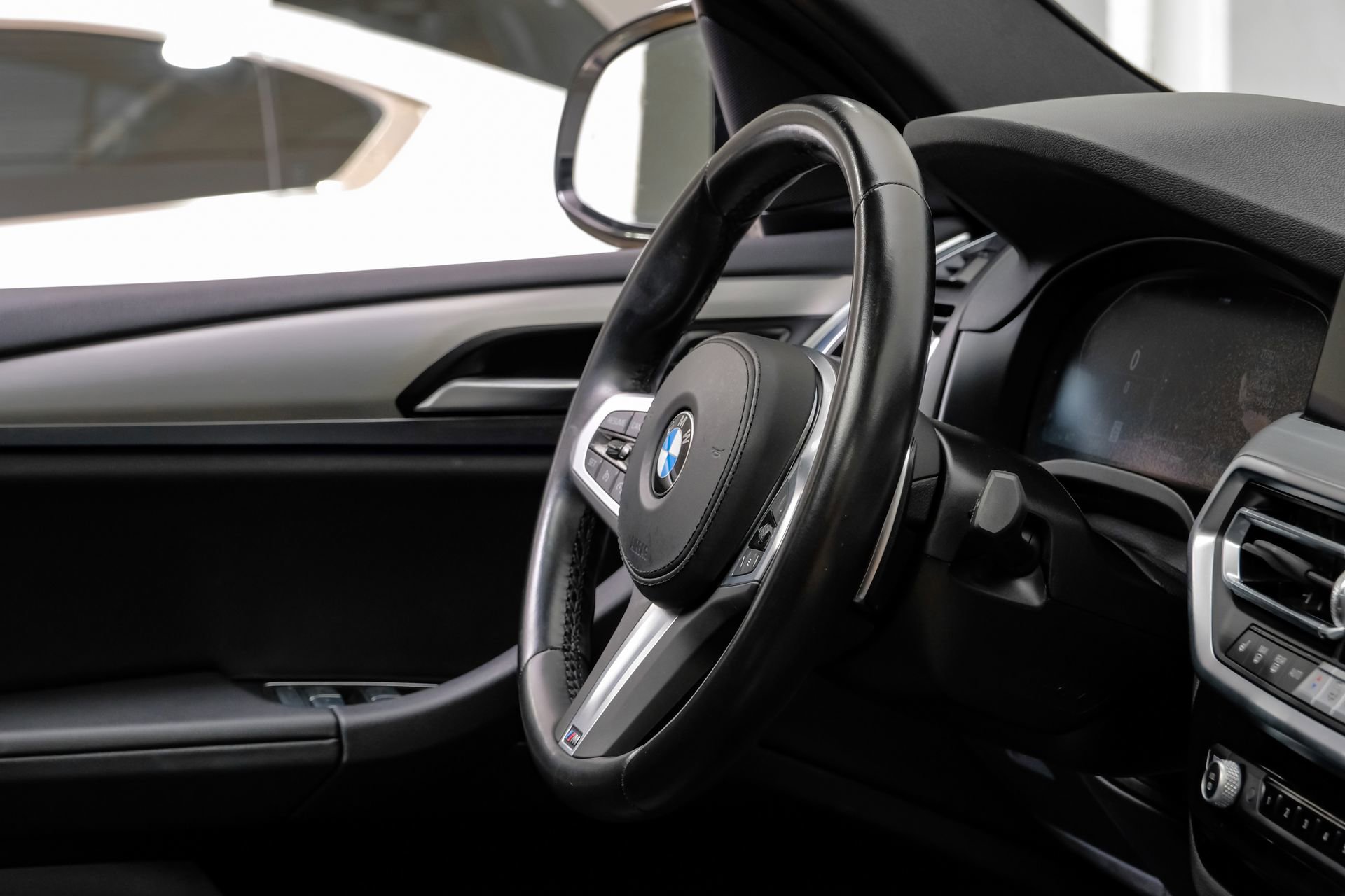 Used 2023 BMW X3 sDrive30i w/ M Sport Package image 18