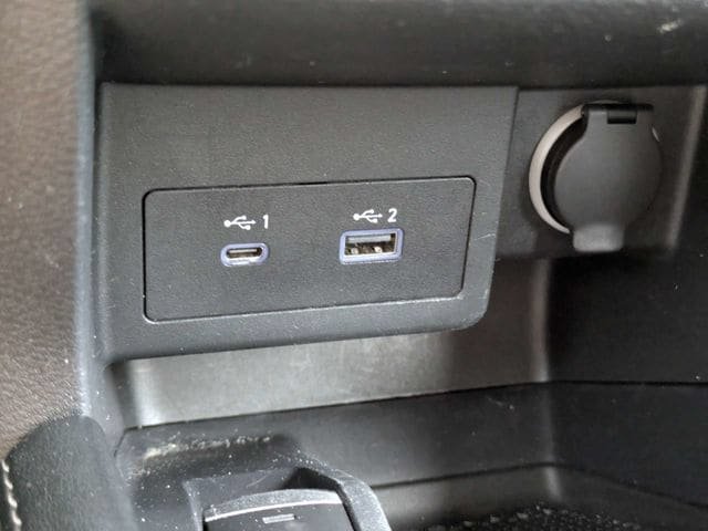 Used 2023 Nissan Kicks SV FWD image 21