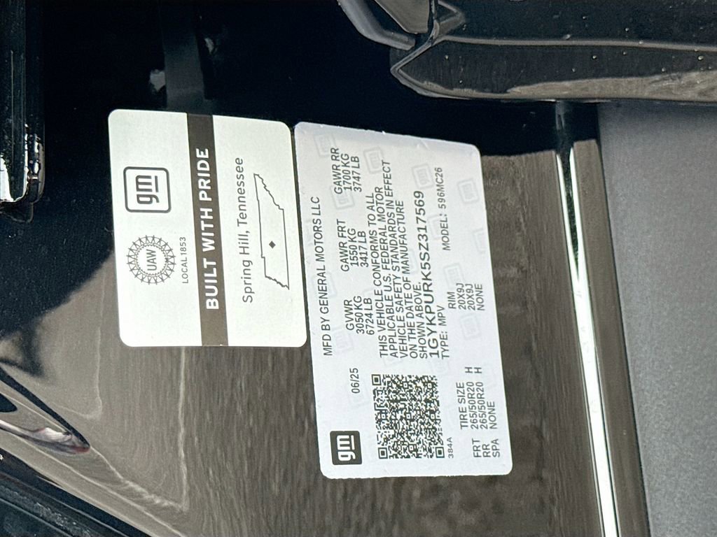 New 2025 Cadillac Lyriq Sport image 32