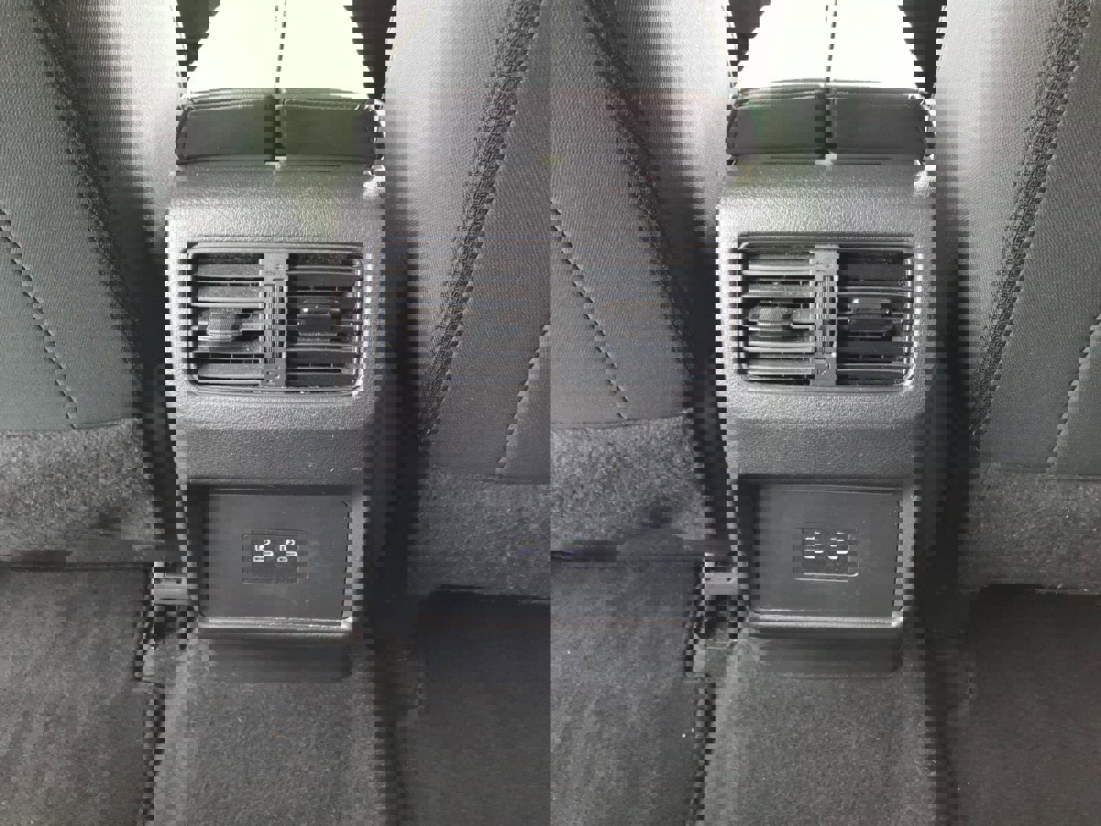 Used 2024 Nissan Rogue SV image 6