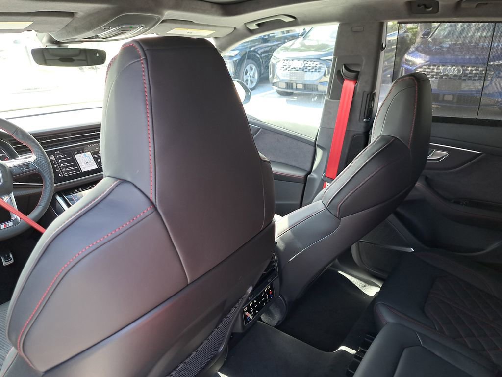 New 2026 Audi SQ8 Prestige image 25