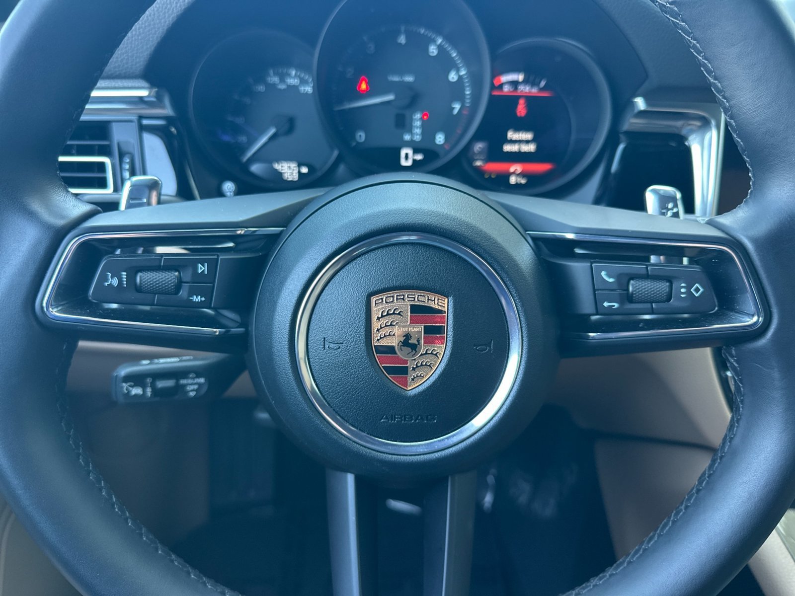 Certified 2026 Porsche Macan AWD/4WD image 13