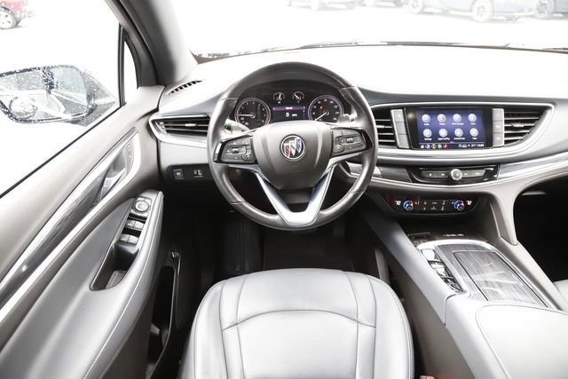 Used 2022 Buick Enclave Essence FWD image 19