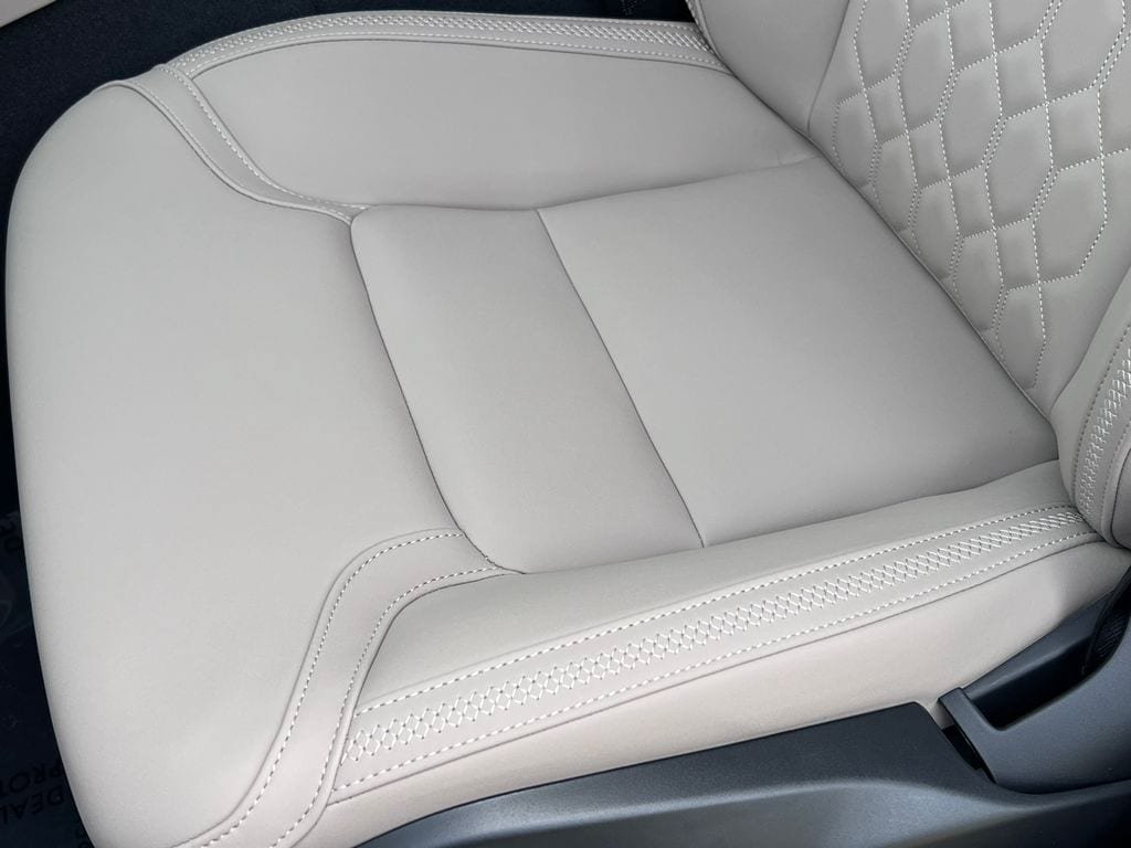 New 2026 Volvo XC90 B5 Core AWD/4WD image 13