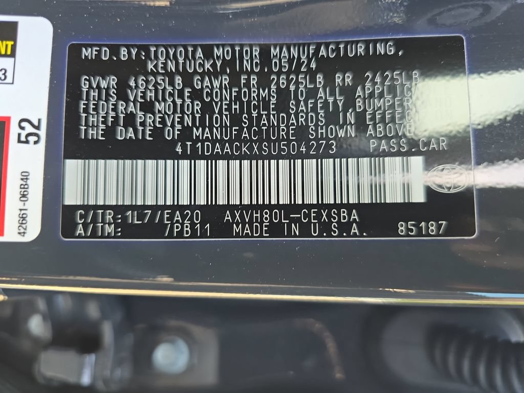 Used 2025 Toyota Camry SE w/ Convenience Package FWD image 35